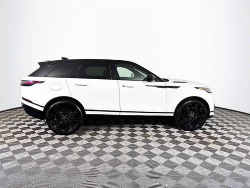 2026 Land Rover Range Rover Velar Dynamic SE