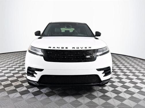 2026 Land Rover Range Rover Velar Dynamic SE