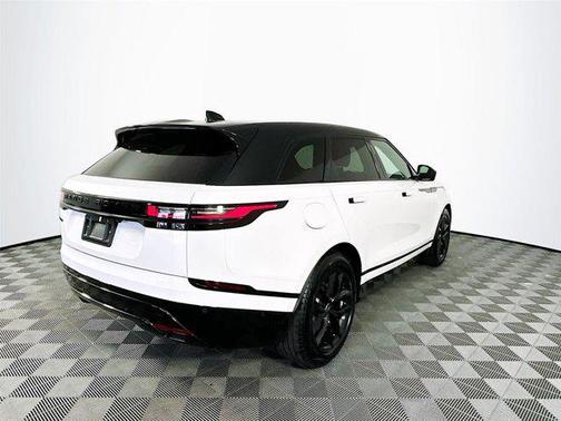 2025 Land Rover Range Rover Velar P250 Dynamic SE