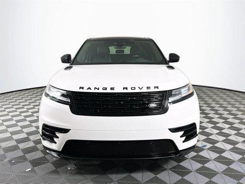 2025 Land Rover Range Rover Velar P250 Dynamic SE