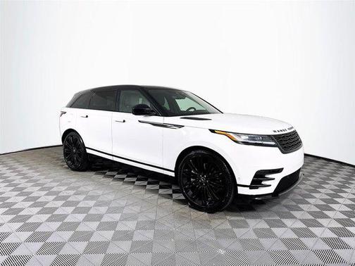 2026 Land Rover Range Rover Velar Dynamic SE