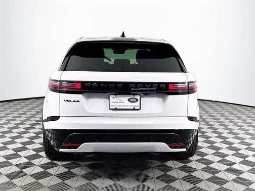 2026 Land Rover Range Rover Velar Dynamic SE
