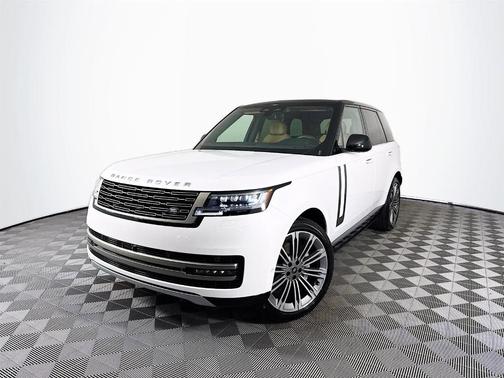 2025 Land Rover Range Rover P400 SE
