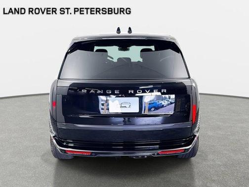 2026 Land Rover Range Rover P530 SE 7 Seat