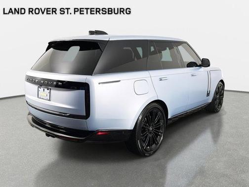 2025 Land Rover Range Rover P530 SE