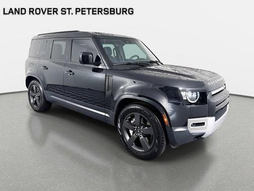 2023 Land Rover Defender 110 SE