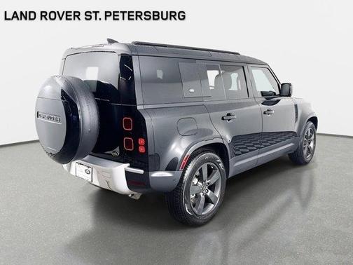 2023 Land Rover Defender 110 SE