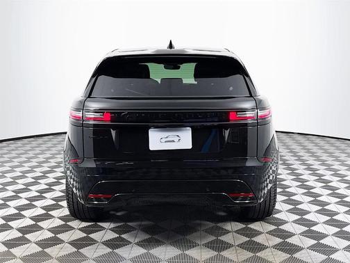2026 Land Rover Range Rover Velar P250 Dynamic SE