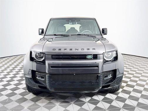 2024 Land Rover Defender P525 V8