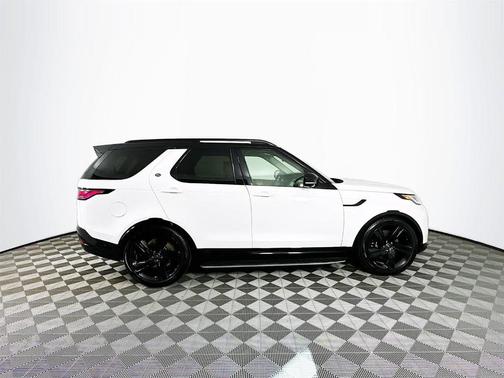 2025 Land Rover Discovery P360 Metropolitan Edition