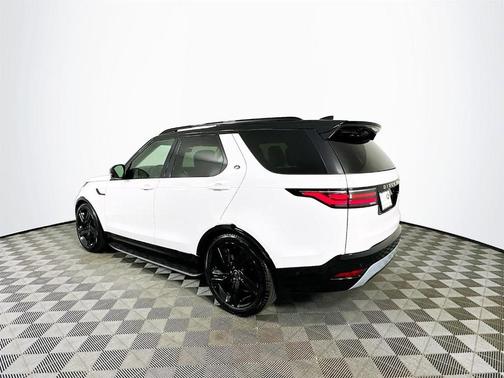 2025 Land Rover Discovery P360 Metropolitan Edition