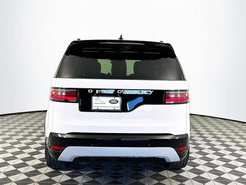 2025 Land Rover Discovery P360 Metropolitan Edition