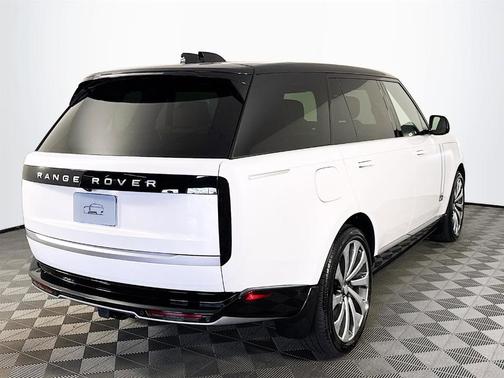 2025 Land Rover Range Rover AUTOBIOGRAPHY