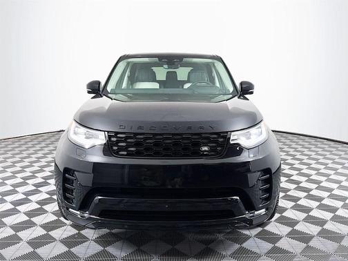 2025 Land Rover Discovery P360 Dynamic SE