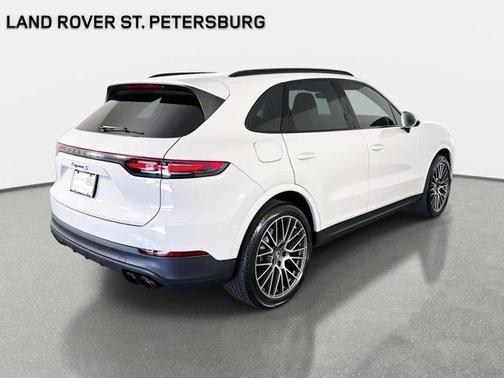 2023 Porsche Cayenne S Platinum Edition