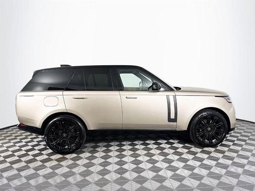2025 Land Rover Range Rover P530 SE