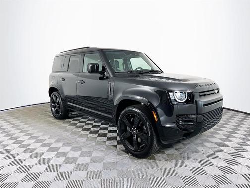 2025 Land Rover Defender P400 X-Dynamic SE