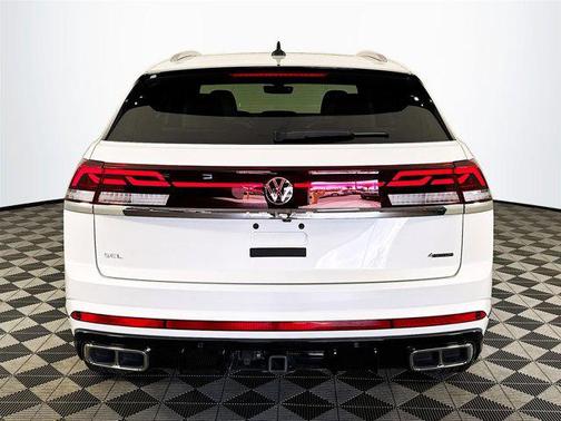 2024 Volkswagen Atlas Cross Sport 2.0T SEL Premium R-Line