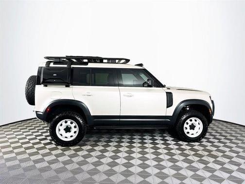 2024 Land Rover Defender P300