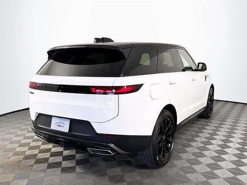 2025 Land Rover Range Rover Sport P360 SE