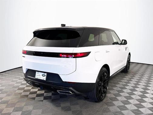 2025 Land Rover Range Rover Sport P360 SE