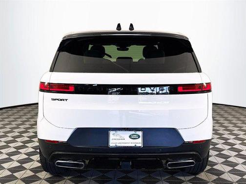 2025 Land Rover Range Rover Sport P360 SE