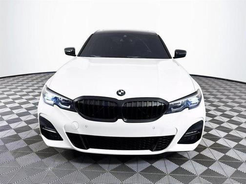 2022 BMW 330 i