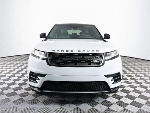 2026 Land Rover Range Rover Velar Dynamic SE