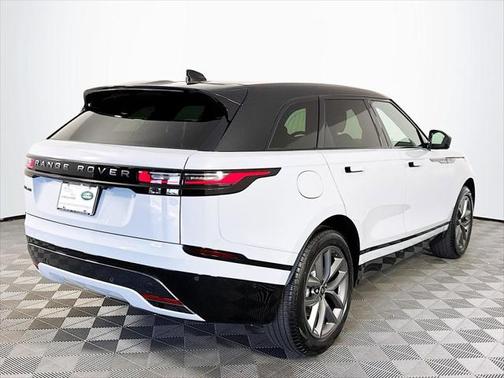 2026 Land Rover Range Rover Velar Dynamic SE