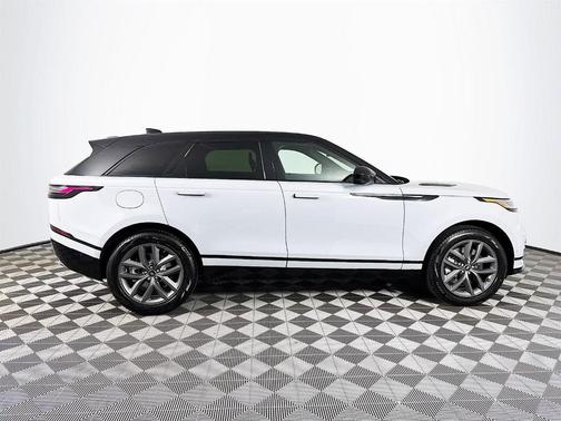 2026 Land Rover Range Rover Velar Dynamic SE