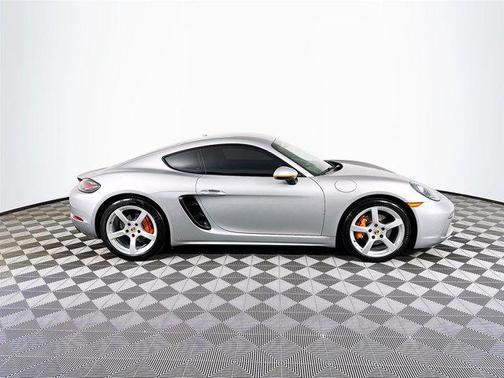 2018 Porsche 718 Cayman Base