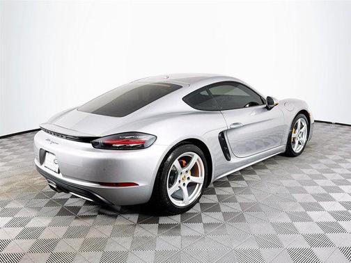 2018 Porsche 718 Cayman Base