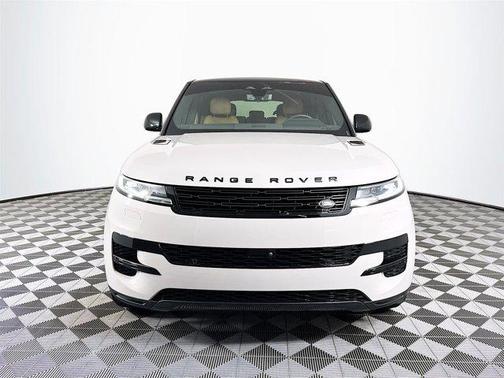 2025 Land Rover Range Rover Sport P360 SE