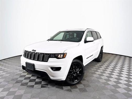 2022 Jeep Grand Cherokee WK Laredo