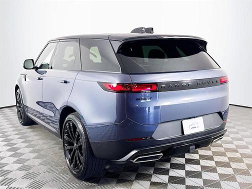 2025 Land Rover Range Rover Sport P360 SE