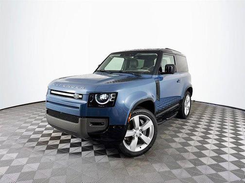 2024 Land Rover Defender P400 X-Dynamic SE
