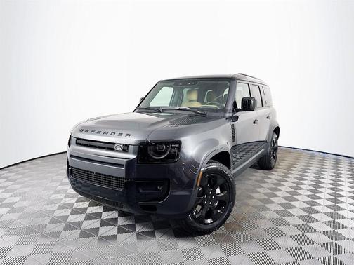 2026 Land Rover Defender S 300PS