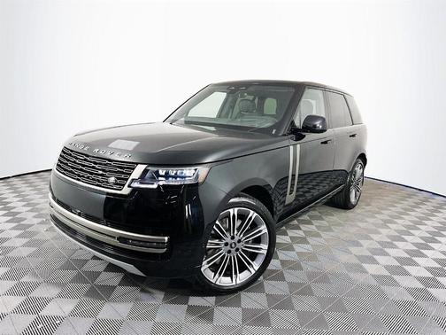 2025 Land Rover Range Rover P530 SE
