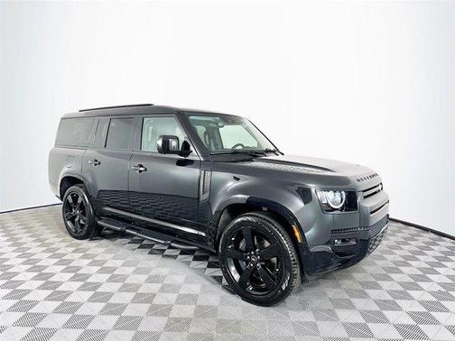 2025 Land Rover Defender P400 X-Dynamic SE