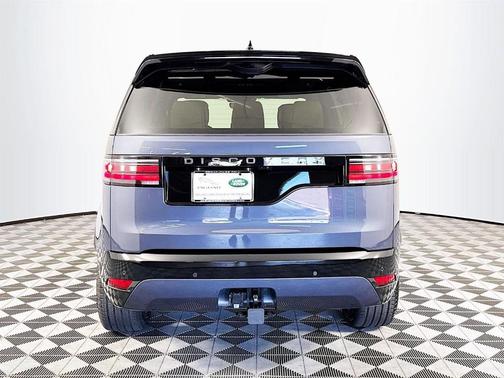 2025 Land Rover Discovery P360 Dynamic SE
