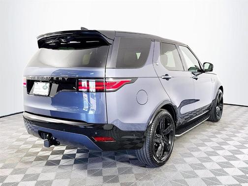 2025 Land Rover Discovery P360 Dynamic SE