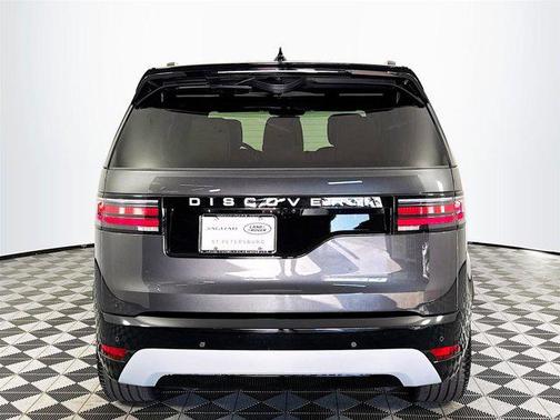 2026 Land Rover Discovery Tempest Edition