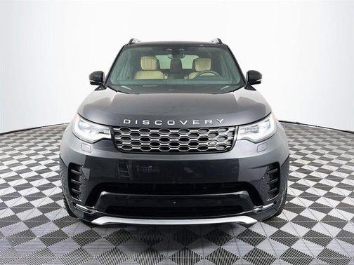 2026 Land Rover Discovery Tempest Edition