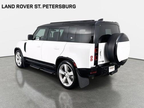 2024 Land Rover Defender P400 X-Dynamic SE