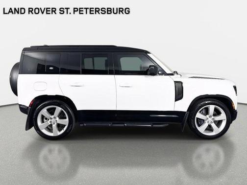 2024 Land Rover Defender P400 X-Dynamic SE