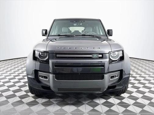 2025 Land Rover Defender P500 V8