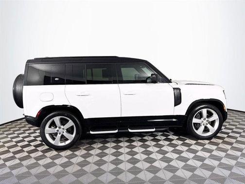 2023 Land Rover Defender 110 X-Dynamic SE