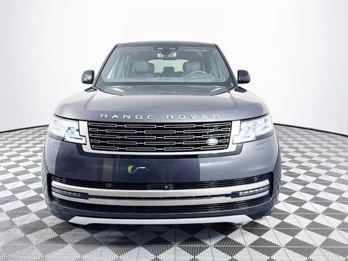 2025 Land Rover Range Rover P400 SE 7 Seat
