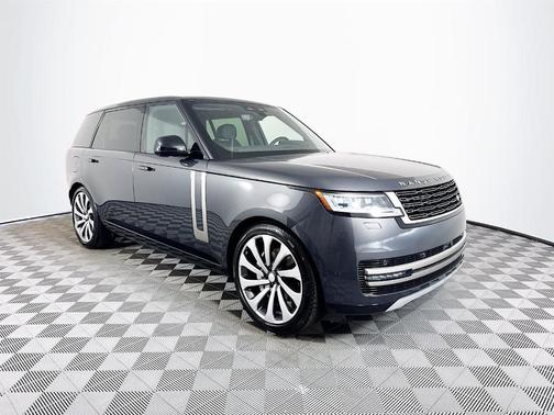 2025 Land Rover Range Rover P400 SE 7 Seat
