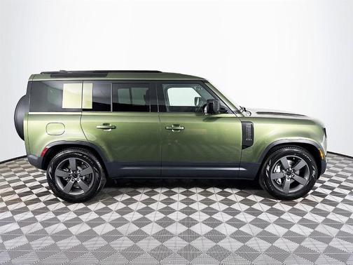 2026 Land Rover Defender 110 S